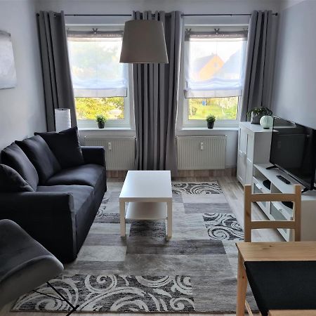בראנדנבורג Ferienwohnung Mit Seeblick מראה חיצוני תמונה
