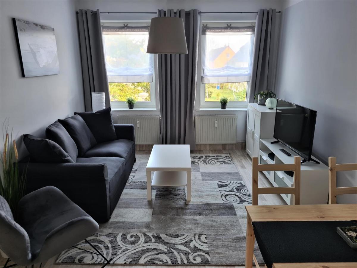 בראנדנבורג Ferienwohnung Mit Seeblick מראה חיצוני תמונה