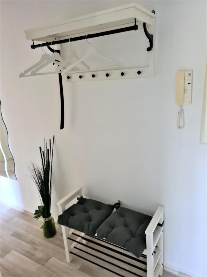 בראנדנבורג Ferienwohnung Mit Seeblick מראה חיצוני תמונה