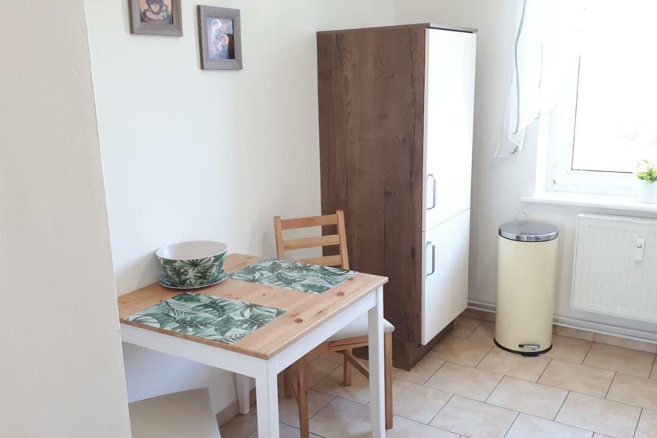בראנדנבורג Ferienwohnung Mit Seeblick מראה חיצוני תמונה