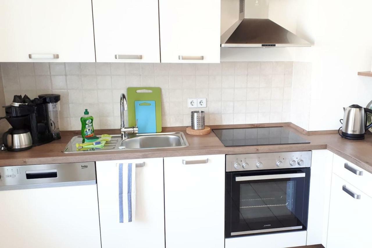 בראנדנבורג Ferienwohnung Mit Seeblick מראה חיצוני תמונה