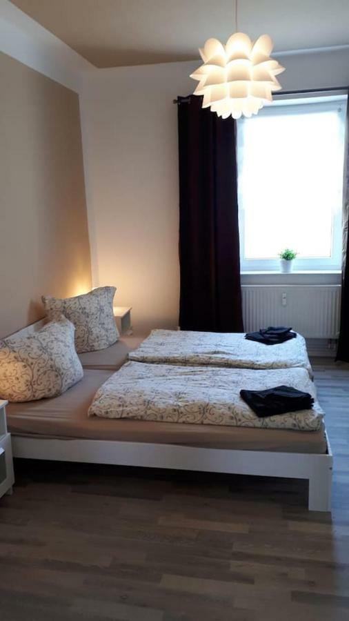 בראנדנבורג Ferienwohnung Mit Seeblick מראה חיצוני תמונה