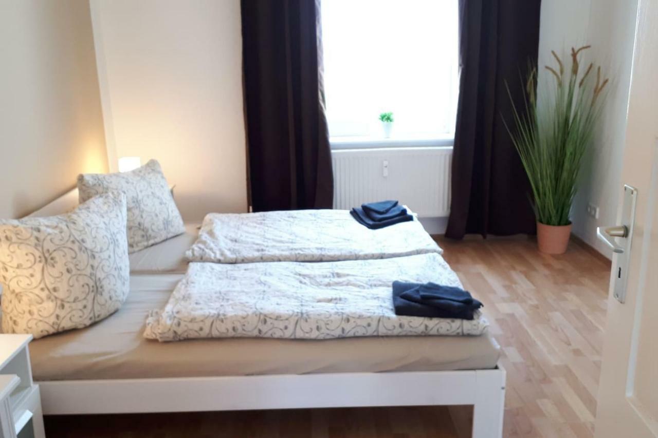 בראנדנבורג Ferienwohnung Mit Seeblick מראה חיצוני תמונה
