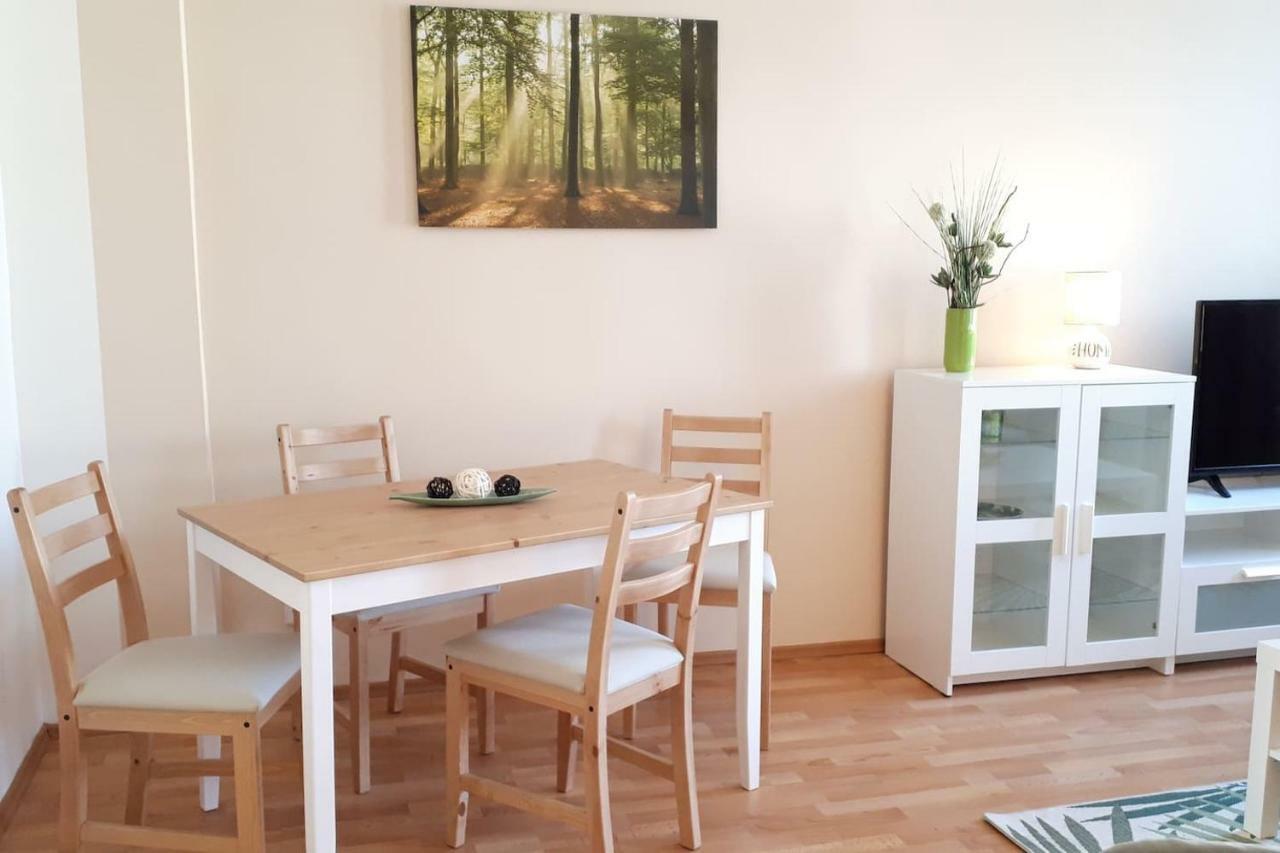 בראנדנבורג Ferienwohnung Mit Seeblick מראה חיצוני תמונה