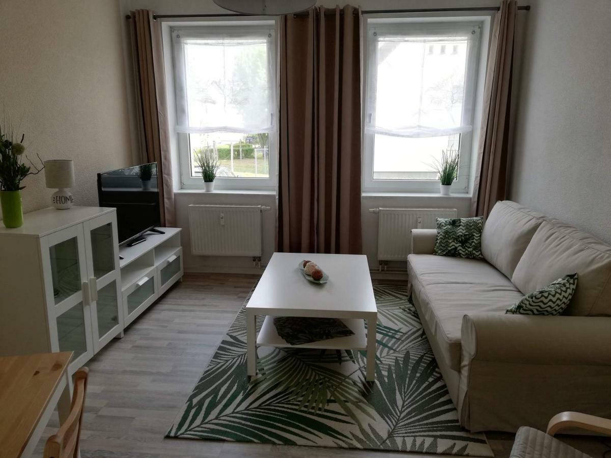 בראנדנבורג Ferienwohnung Mit Seeblick מראה חיצוני תמונה