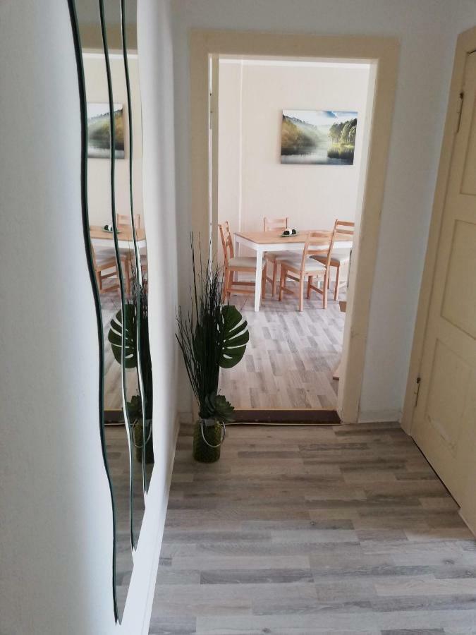 בראנדנבורג Ferienwohnung Mit Seeblick מראה חיצוני תמונה