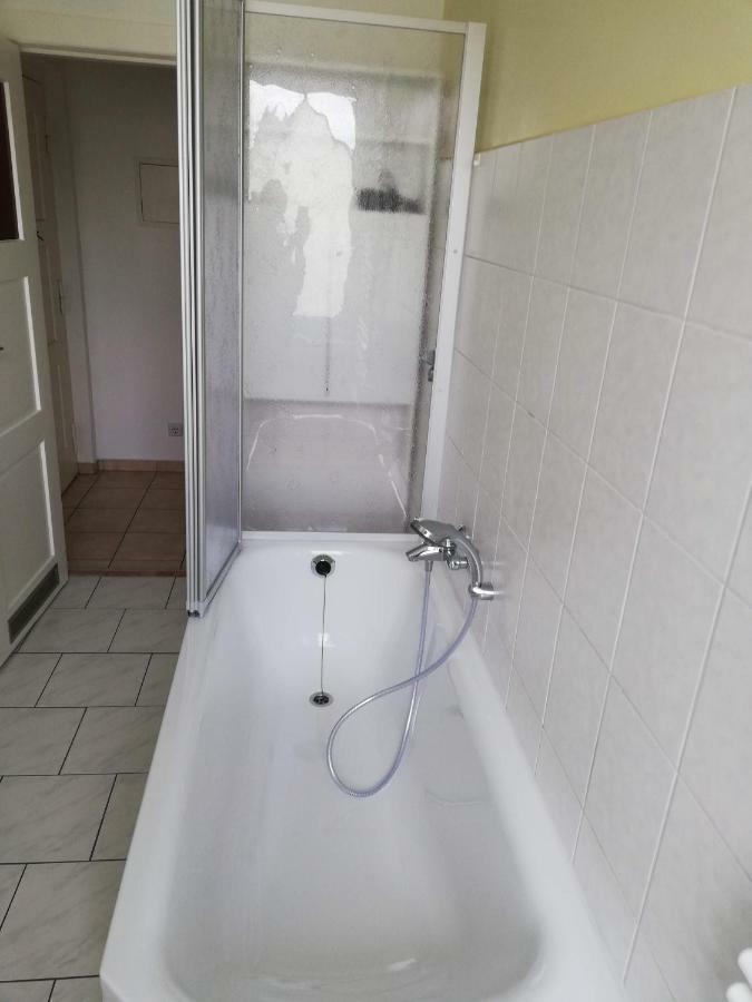 בראנדנבורג Ferienwohnung Mit Seeblick מראה חיצוני תמונה