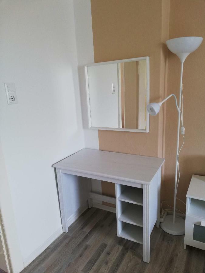 בראנדנבורג Ferienwohnung Mit Seeblick מראה חיצוני תמונה