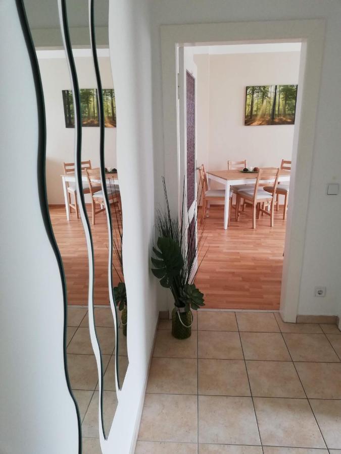 בראנדנבורג Ferienwohnung Mit Seeblick מראה חיצוני תמונה